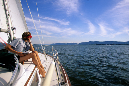 Sailing the Hudson River